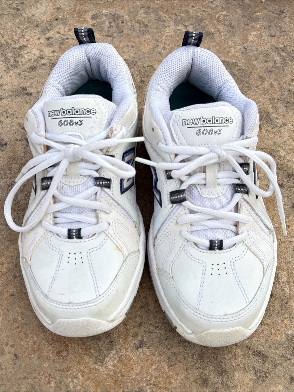 New Balance 608v3 Womens Size 7.5 D Wide White Leather Walking Shoes WX608V3W